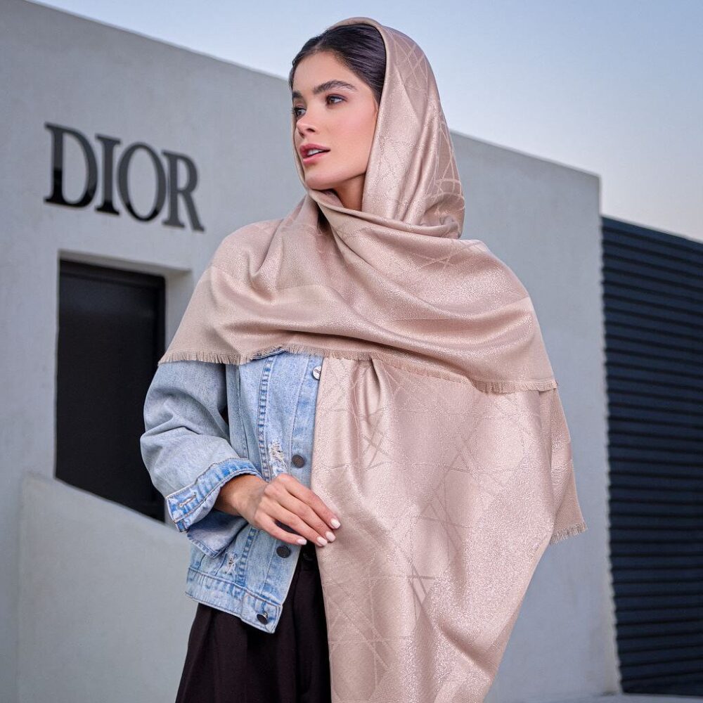 روسری کشمیر قواره بزرگ Dior کرم کاریان