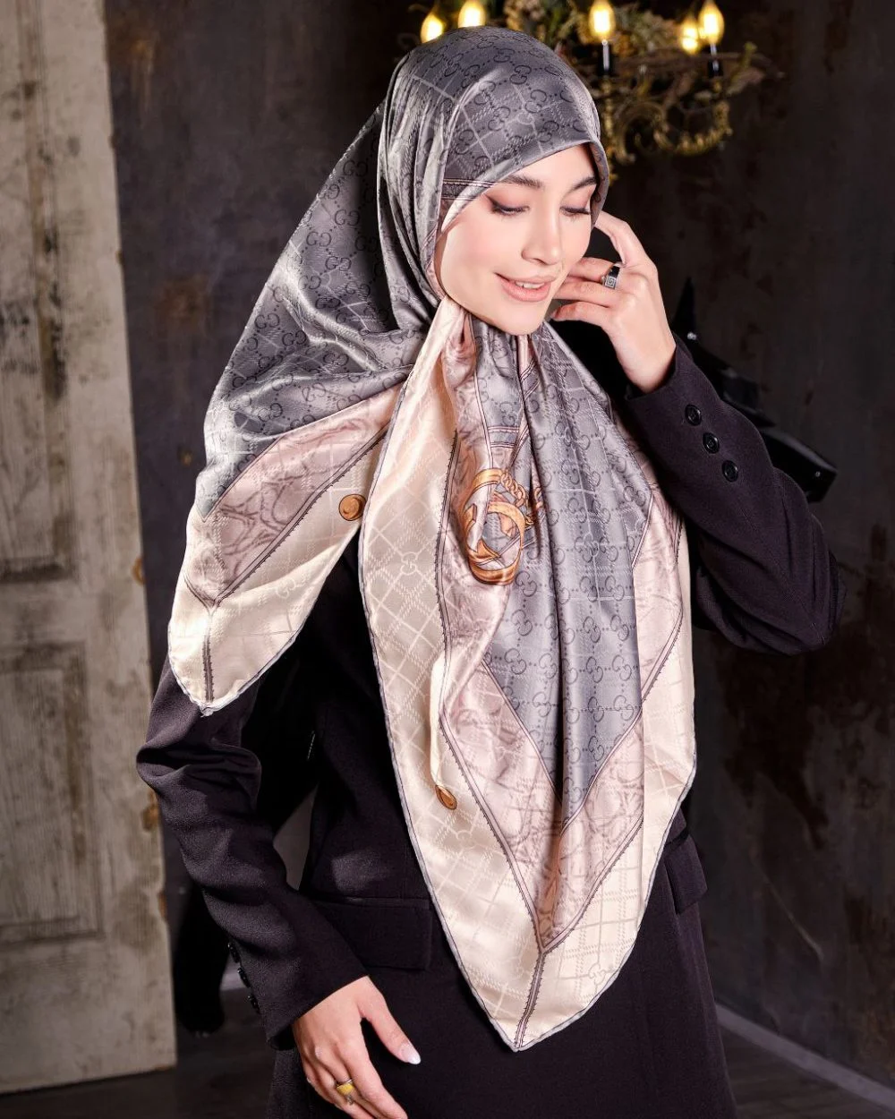 روسری ابریشم گوچی سایز (۱۲۰) ۲۰۲۲۳ - Image 6