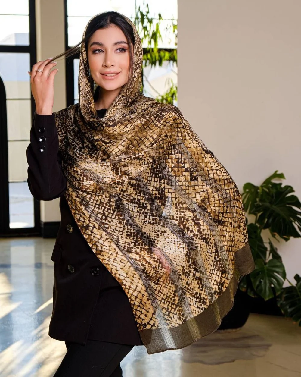 شال ابریشم میله ای پوست ماری 20272 - Image 11