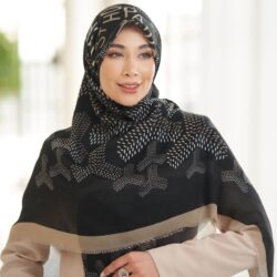 روسری طرح گویارد (قواره 140) 30237